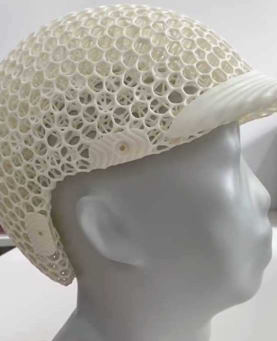 3D 打印馬術(shù)頭盔